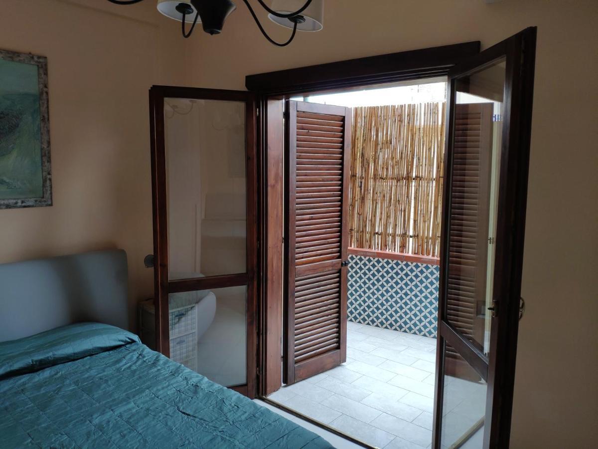 La Casa Dei Poeti Villa Villasimius Eksteriør billede